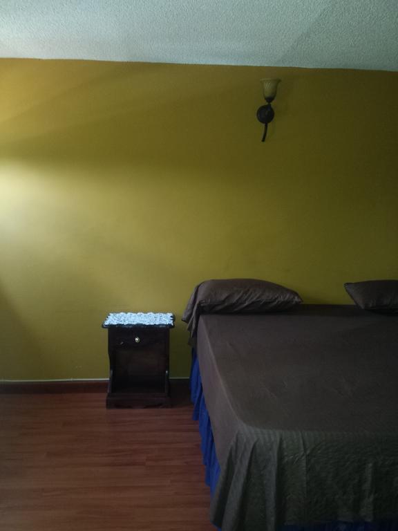 Impeccable Guest Rooms 2 Kingston Quarto foto